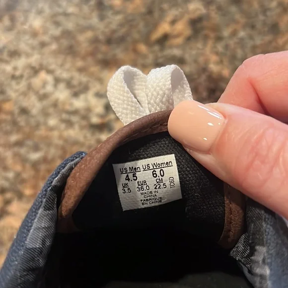 VANS Authentic Lace Up - Picture 5 of 7